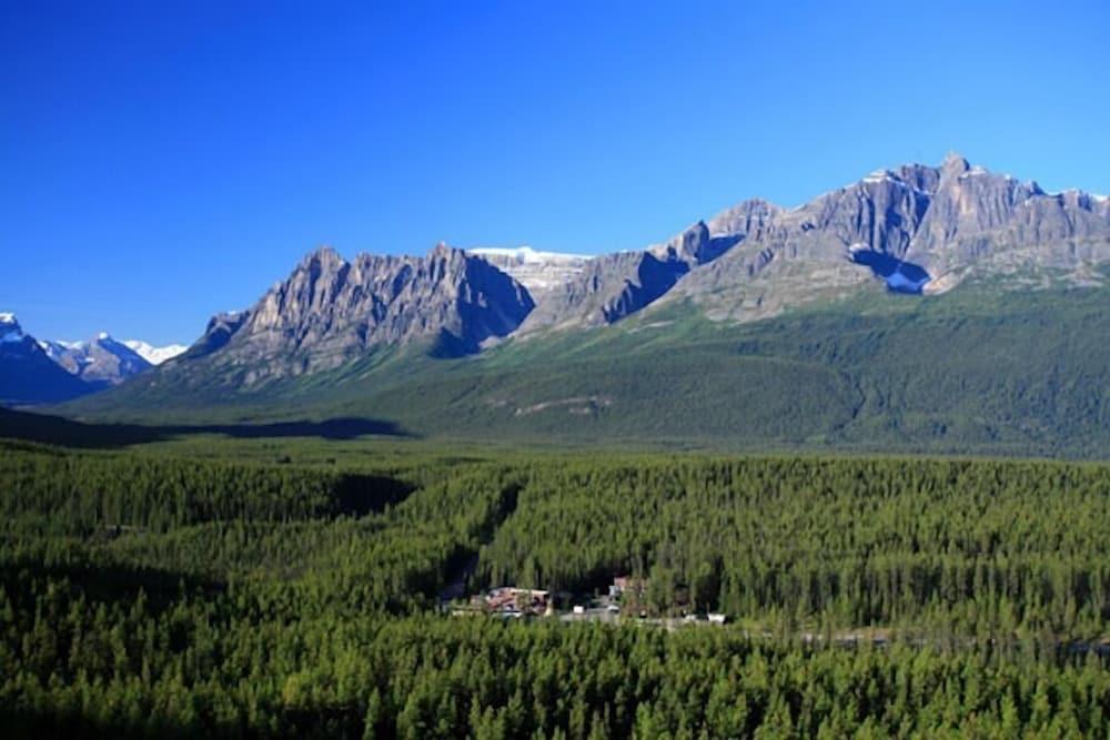 Sunwapta Falls Rocky Mountain Lodge Jasper Dış mekan fotoğraf